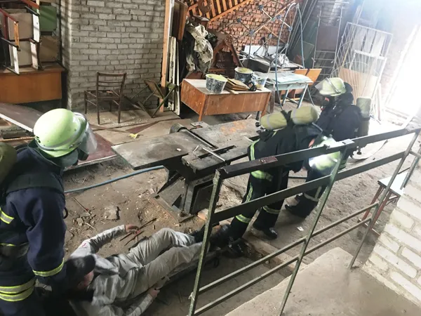 «Пожежа» у локачинській гімназії: рятували вчителя (фото)