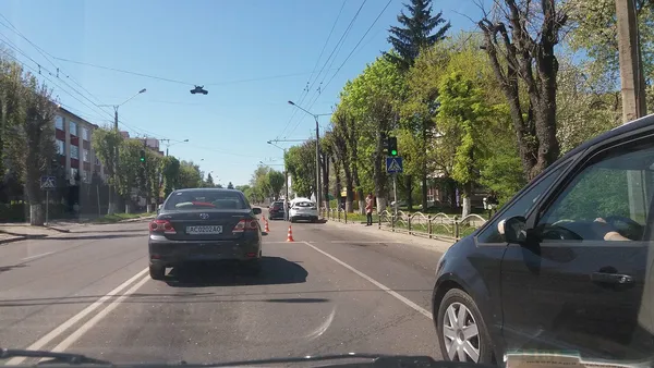 Через ДТП у Луцьку величезний затор (фото)