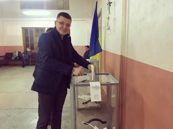 Співзасновник Громадянського Руху «СВІДОМІ», продюсер і телеведучий Тарас Шкітер