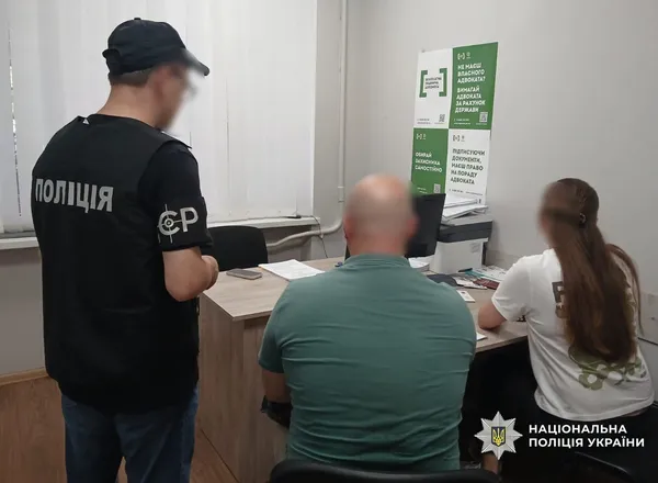 «Продавали» посади асистентів за $2000: у Луцьку викрили нових фігурантів схеми в ліцеї №15 (фото)