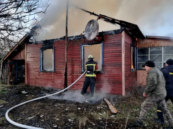 Трагедія на Волині: у пожежі загинули двоє людей (фото)