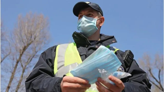 Не носили маски: у Луцьку 110 порушень за три тижні
