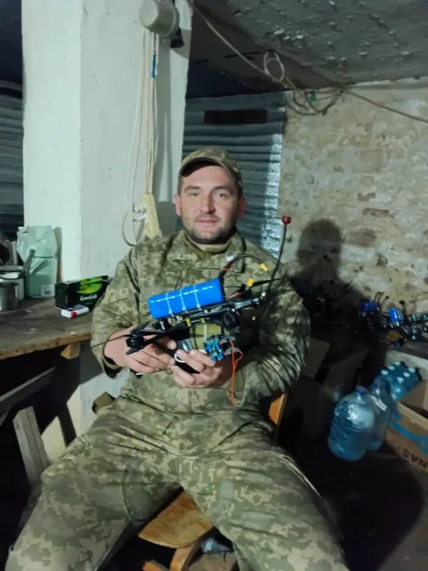 З піхоти – у дронщики: як прикордонник з Ковеля сам крутить і запускає FPV у ворожі пики