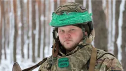 За відбиття штурму у Серебрянському лісі бійця волинської «сотки» нагородили «Золотим хрестом»