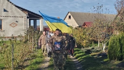 Без батька лишилися двоє донечок: на Волині попрощалися з воїном Андрієм Хомичем (фото)