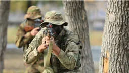 У рф чоловіків заманюють вбивати українців обіцянками списати борги за комуналку