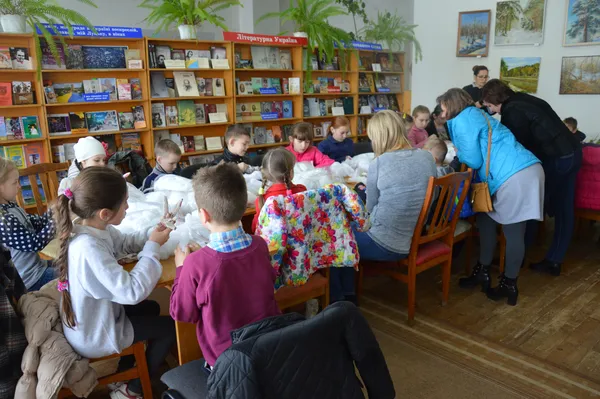 Луцький меценат влаштував дітям передпасхальне свято (фоторепортаж)