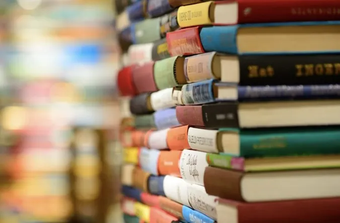 👀 Луцька книгарня продавала книги на вагу