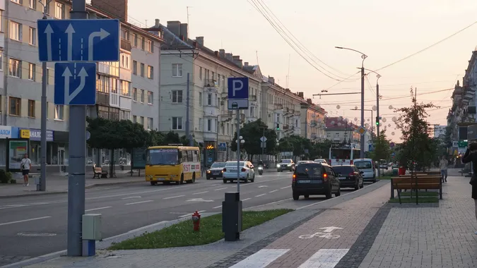Вечірній Луцьк після спекотного літнього дня (фото)