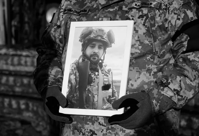 У Володимирі попрощалися із 32-річним воїном Василем Верещуком (фото)