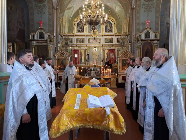 Сирота з Донбасу, який знайшов дім на Волині: у Ковелі попрощалися з воїном Олександром Шевченком (фото)