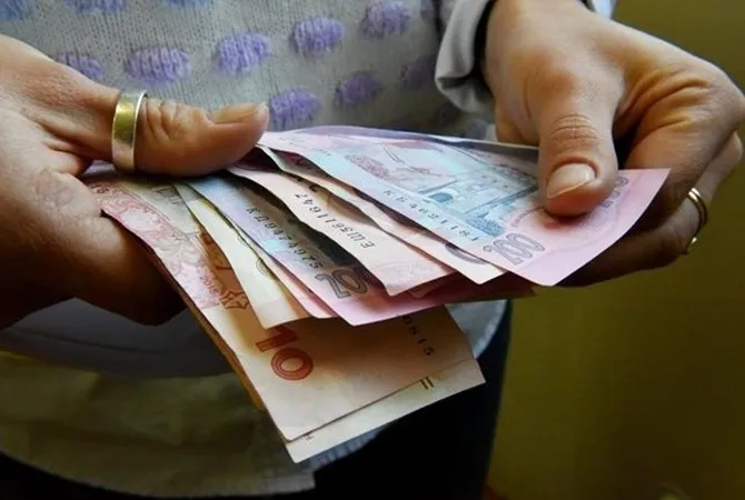 У Мінсоцполітики пояснили, коли може зрости «мінімалка» 