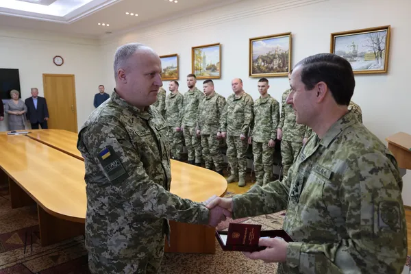 Двох прикордонників з Волині нагородили медалями «За військову службу Україні» (фото)