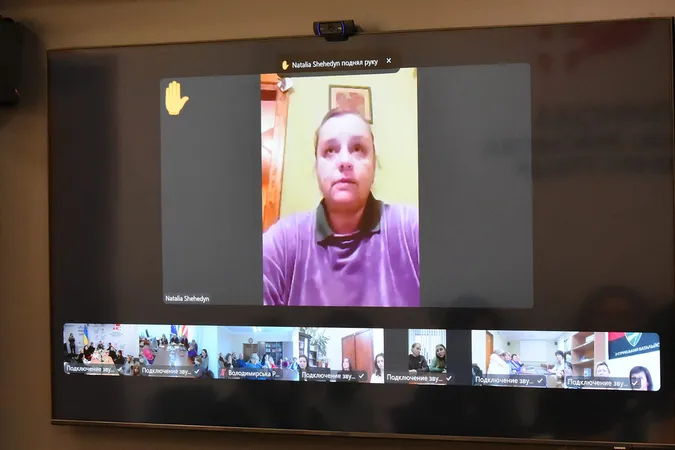 Голова Волинської ОВА поспілкувався з сім'ями військових: обговорили проблеми (фото)