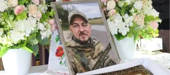 Прапор вручили синові: на Волині попрощалися із Героєм Сергієм Кацавальським (фото)
