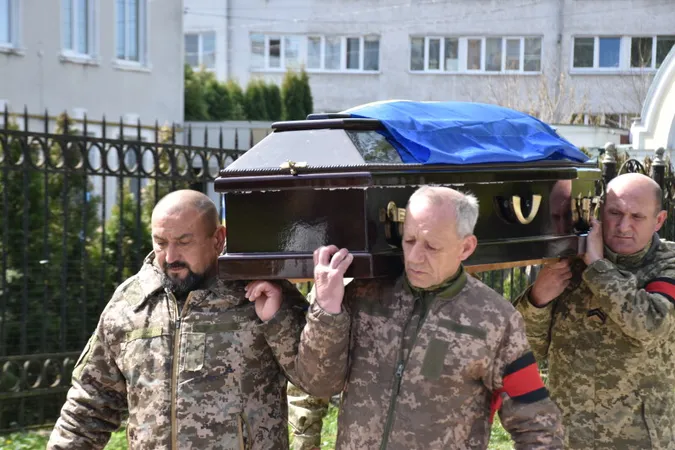 У Луцьку попрощалися з Героєм Святославом Юзефчуком (фото)
