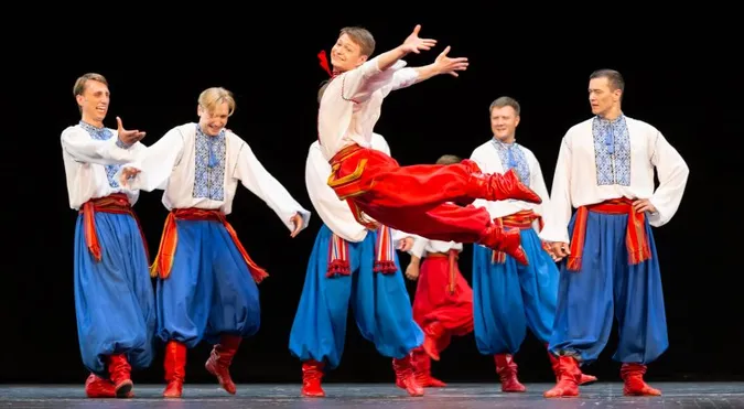 У Луцьку в просторі «Інклюзивного Хабу «Простір дії» вчились танцювати козачок
