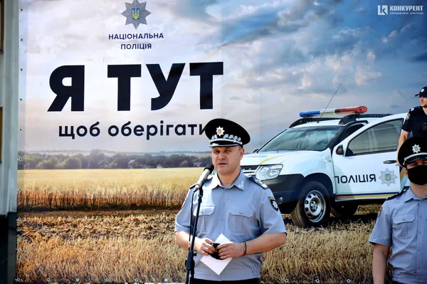 Волинські офіцери громад отримали 25 новеньких службових автомобілів (фото, відео)