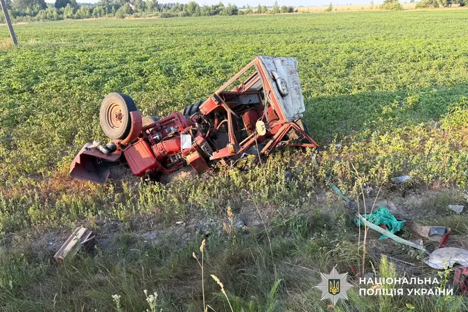 Ранкова аварія на Рівненщині: тракторист з Волині – у мозковій комі