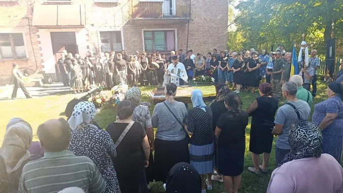 На Волині в останню путь провели Захисника Василя Мотринчука (фото)