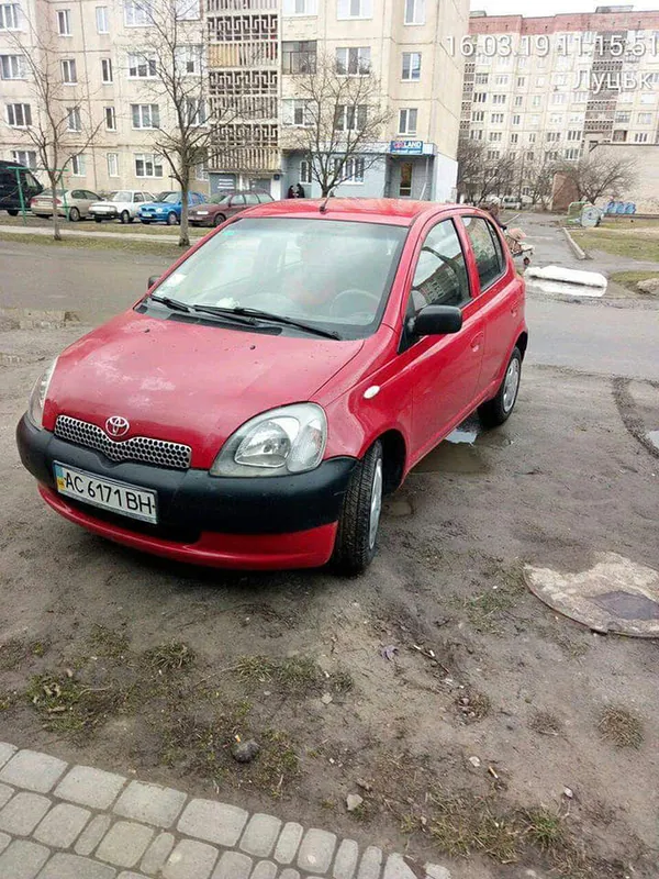 У Луцьку муніципали покарали «автохамів» за паркування на тротуарах (фото)
