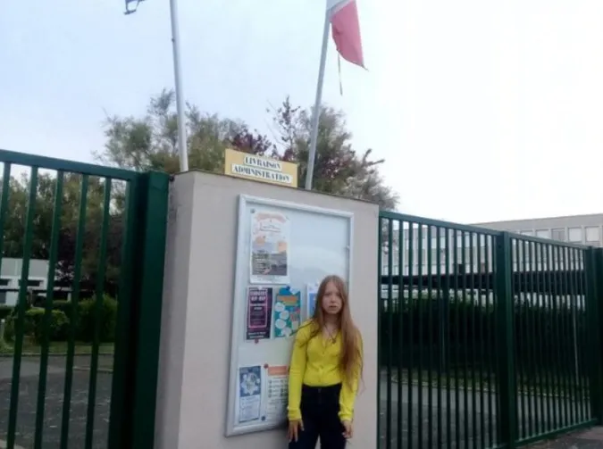 Біженка з Луцька розповіла про навчання дочки у французькій школі