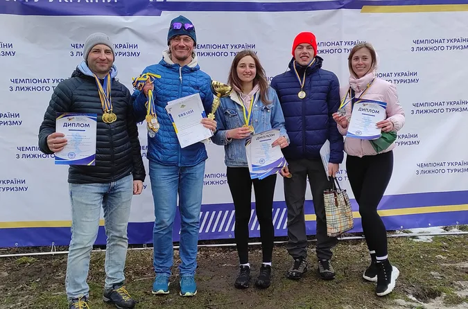 Волинські туристи-лижники вибороли перемогу на Чемпіонаті України (фото)