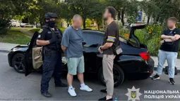 $6 200 з людини: хлопці з Луцька «погоріли» на схемі переправлення ухилянтів до Румунії (фото)