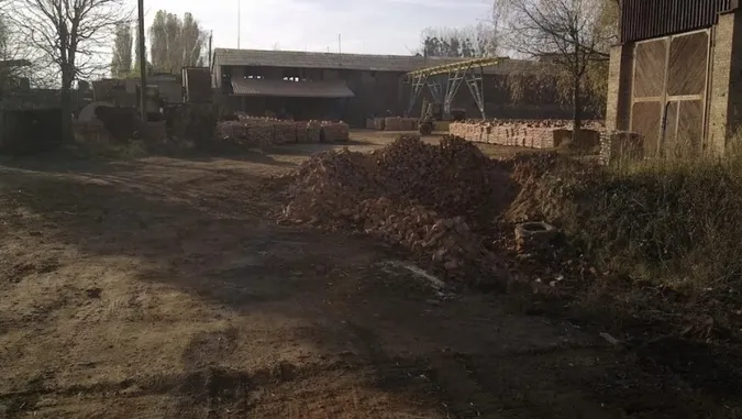 У Луцьку за 20 тисяч здають в оренду цегельний завод (фото)