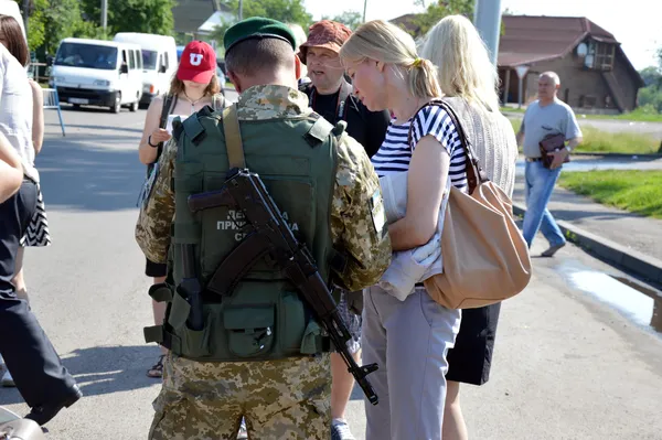 Прикордонники озброєні