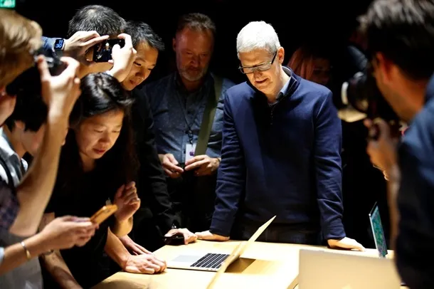 Apple презентувала нові ноутбуки MacBook (фото, відео)