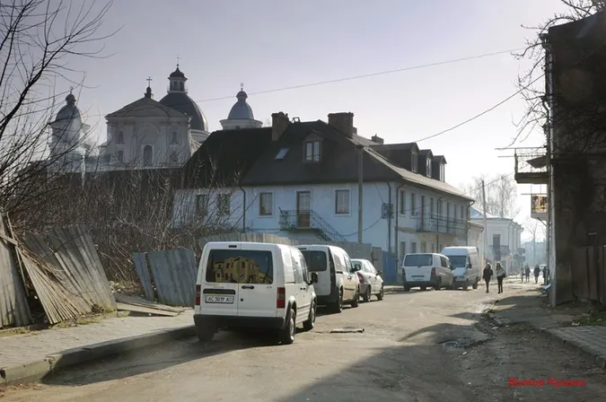 Луцький фотохудожник «впіймав» весну в місті
