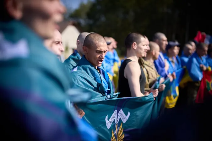 Другий обмін за два дні: з російського полону повернули 103 українців (фото)