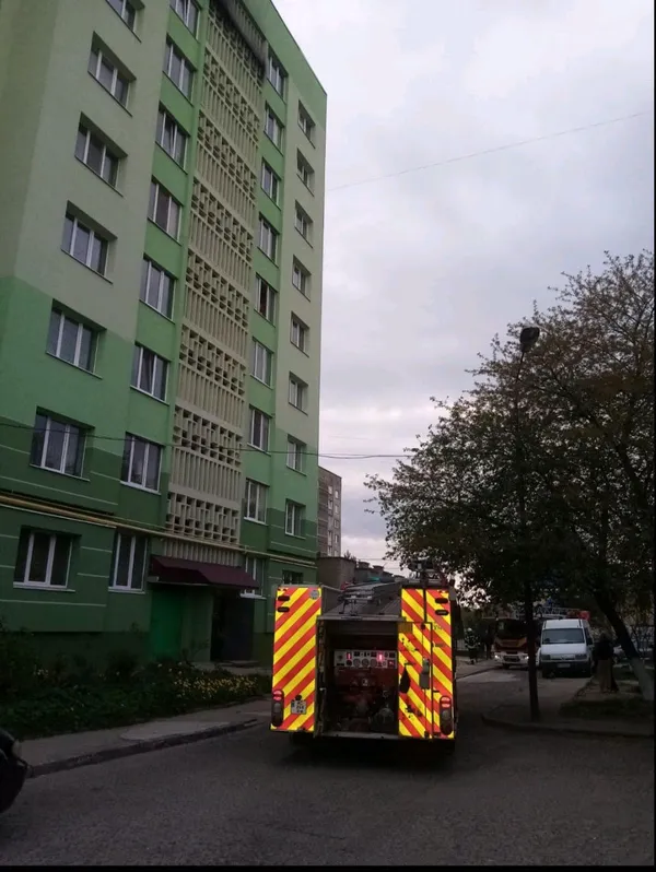 У Луцькій багатоповерхівці – пожежа: зайнялась сушка (фото)