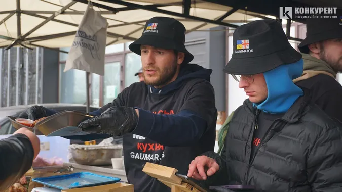 Як минув перший день ювілейного Food Fest у Луцьку (фото)