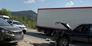 На Прикарпатті після зіткнення двох авто госпіталізували волинян