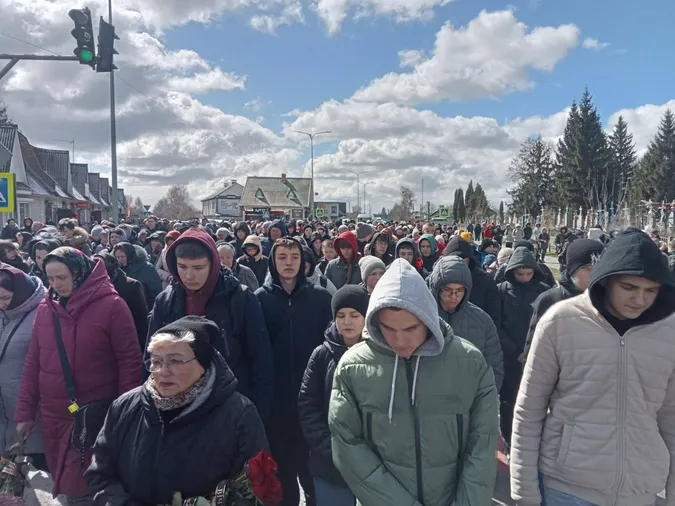 На Волині попрощалися із молодим воїном Павлом Ширніним (фото)