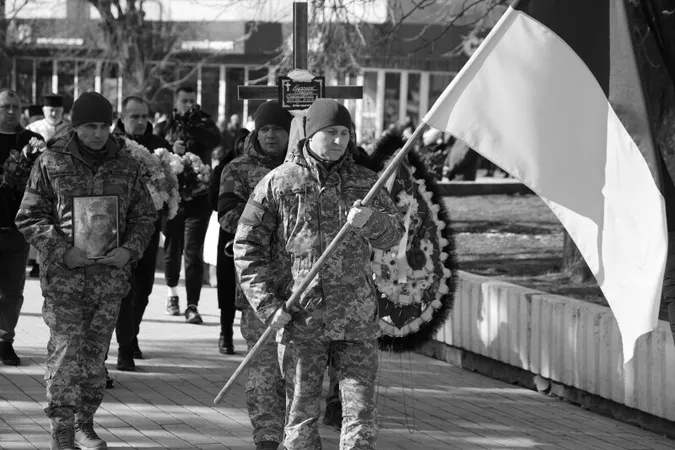 Загинув під Покровськом: у Луцьку попрощалися з Вадимом Гнатюком (фото)