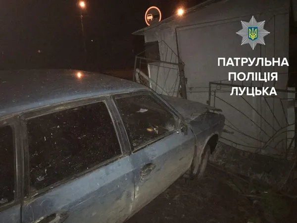 ДТП на Гнідавській: вміст алкоголю в крові водія удесятеро перевищував норму (фото, відео)