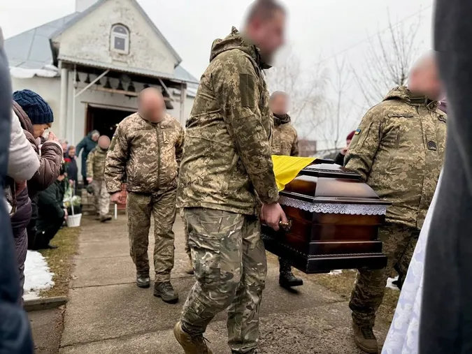 На Волині попрощалися із загиблим воїном Сергієм Хомою (фото)