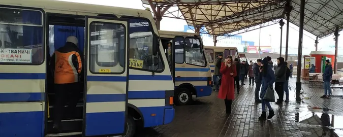 Через ожеледицю на Волині скасували частину приміських рейсів