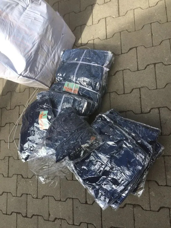 Через «Ягодин» намагалися перевезти контрабандні джинси