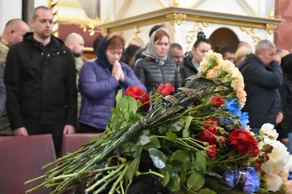 У Луцьку попрощалися із загиблими на Донеччині Олександром Чируком та Іваном Литвіном