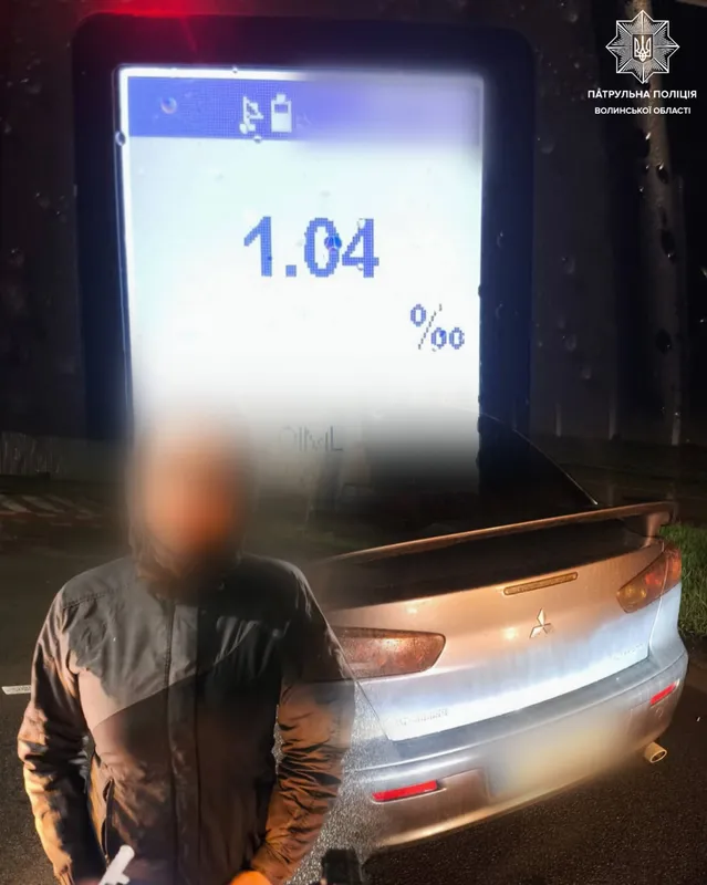 Рівень алкоголю перевищив норму в понад 5 разів:  у Луцьку зловили п'яну водійку без прав