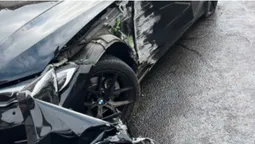 У Луцьку неуважний водій BMW влетів у стовп (фото)