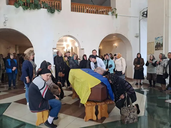 На Волині попрощалися з полеглим нацгвардійцем Володимиром Якимовичем (фото)
