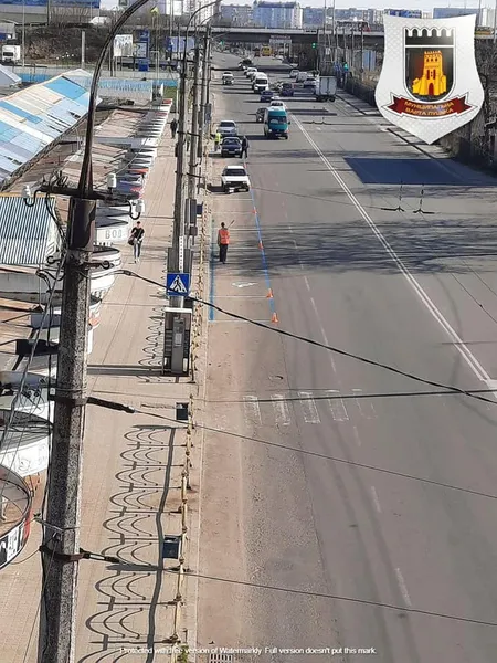 За паркування біля «Завокзального» ринку в Луцьку треба платити, інакше – штраф