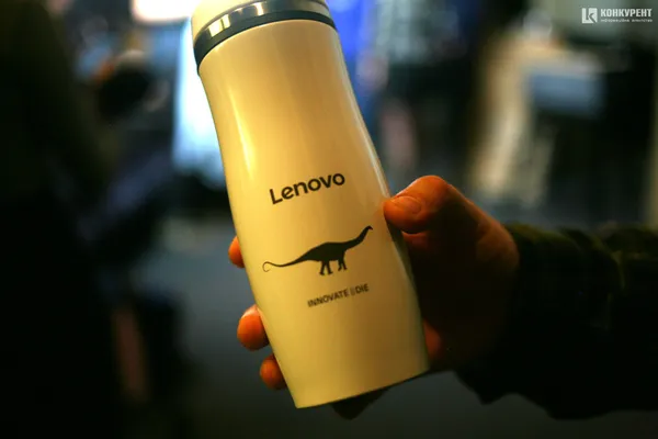Ноутбуки з вами розмовлятимуть, – гендиректор Lenovo Україна розповів лучанам таємниці та дав прогнози (фото)