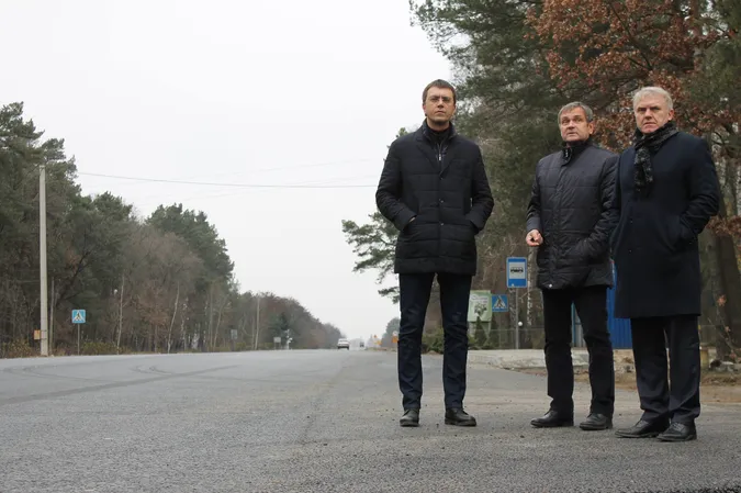 На Волині майже на 100% виконали план відновлення автодоріг держзначення, - міністр Омелян (фото)