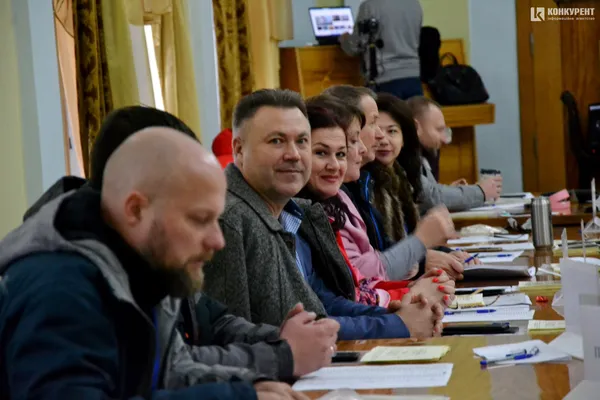 У СНУ тривають вибори ректора із одним кандидататом у бюлетені  (фото)